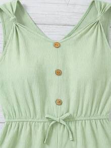 Emery Rose Kids Emery Rose Kids Bộ áo liền quần kiểu vest xoắn cho bé gái tuổi teen, có cúc cài phía trước, được trang trí bằng chất liệu dệt họa tiết, thích hợp cho các chuyến đi chơi mùa xuân, phong cách đồng quê, tiệc trà chiều trong vườn, dạo phố, đi học, và cả mẹ lẫn bé. - Màu xanh chanh - Xem 4
