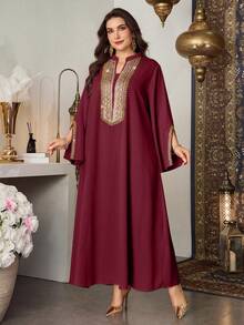 Al Najma 优雅立领刺绣开衩袖喇叭下摆连衣裙，春夏款 - 酒紅色 - 查看 5