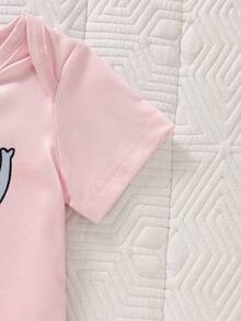 SHEIN 5pcs/Set Newborn Baby Boy Summer Outfit, Includes Cute Bear Print Knit Soft Bodysuit, All-Over Print Pants, Hat, Bib, Gloves - Pink - View 7