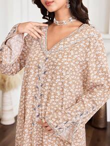 Yasmyna Modest Elegant Embroidered Floral Arabic Style Dress For Women - Multicolor - View 3