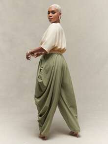 Vixey Pleated Elastic Waistband Harem Draped Pants - Green - View 4