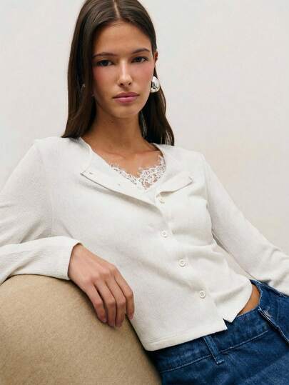 Nöista Fitted Short-Sleeve Knit Cardigan With Lapel And Lace Trim. Elegant Textured Fabric With Delicate Details-Perfect For Spring Break Outfits Outfits, Casual Or Office Wear, And Birthday Outfits For Women Clothes Or Elegant Styling.