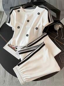 Franclia Fitted Short Round Neck Raglan Short Sleeve T-Shirt + Straight Leg Pants With Side Pockets - White - View 3