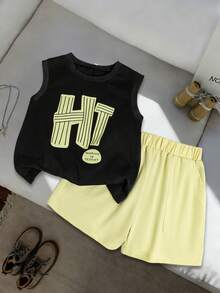 SHEIN 两件套幼儿男童无袖背心短裤套装，黑色无袖背心饰有“Hi”字母图案，宽松休闲短裤，夏季套装 - 彩色 - 查看 3