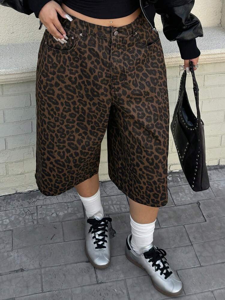 Dazy Plus Plus Size Women Leopard Print Loose Straight Leg Cropped Jeans Jorts