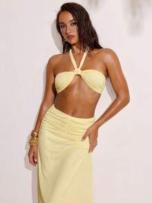 SHEIN BAE Bộ 2 món gồm áo croptop không dây màu trơn và chân váy maxi cạp cao, thích hợp cho kỳ nghỉ biển, khu nghỉ dưỡng ven biển, bộ đồ nghỉ mát gợi cảm, bộ màu vàng, bộ đồ đi nghỉ mát thường ngày. - Vàng nhạt - Xem 6