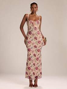 SHEIN BAE 杏色底红色花卉蕾丝吊带胸罩分叉鱼尾裙摆连衣裙，蕾丝连衣裙，花卉连衣裙，优雅连衣裙，情人节连衣裙 - 杏色 - 查看 3