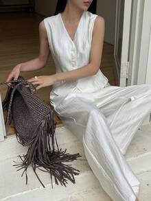 Strévra Women's Sleeveless V-Neck Top And Casual Pants 2 Pieces Set - White - View 6