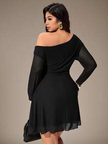 Auralis 酒红色斜肩网纱褶皱腰身A字迷你连衣裙，优雅不对称肩部短款连衣裙，适合情人节、新年派对 - 黑色 - 查看 3