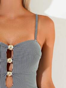 Swim Chiccia Maillot de bain une pièce sexy en tissu rayé avec décoration de perles pour les vacances à la plage - Noir et Blanc - Voir 5