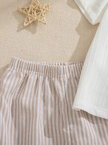 Souflis Souflis 2 peças/Conjunto Menino Jovem 4-7 Anos Estilo Francês Camisa de Colarinho Listrado Texturizado Branco Combinada com Shorts Listrados Tecidos, Conjunto Confortável e na Moda - Multicolorido - Visão 9