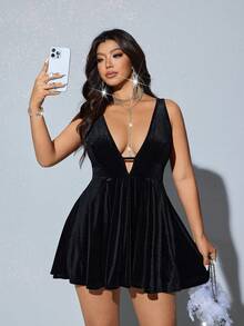 Viva Relle Velvet Hollow Out Spaghetti Strap Sexy Backless Party Dress - Black - View 2