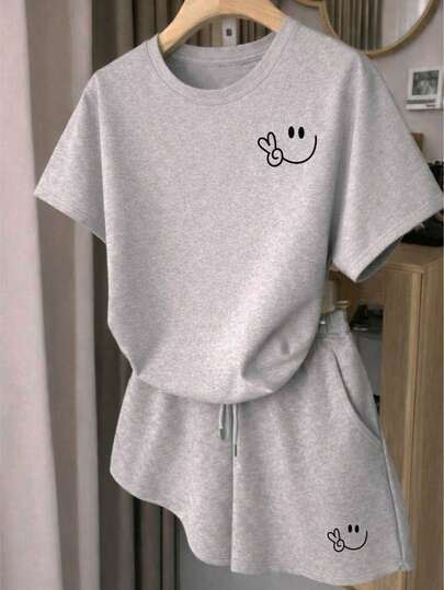 Set conjunto 2 piezas dama mujer estampado de moda camiseta playera  manga corta cuello redondo short liso estilo casual diario cómodo fresco ligero primavera verano playa calor moderno juvenil