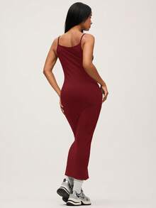 SHEIN BASICS 纯色吊带修身休闲晚宴约会连衣裙/夏季/夏季连衣裙 修身连衣裙 女士连衣裙 - 酒紅色 - 查看 3