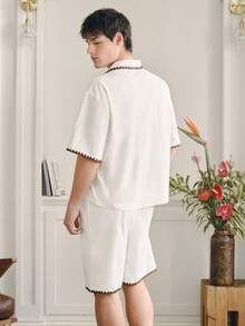 Manfinity Unisex Bộ áo sơ mi ngắn tay và quần short nam phối màu tương phản, áo sơ mi nam ngắn tay cài cúc màu kem mùa xuân/hè, áo sơ mi nam mùa hè, áo sơ mi nam màu kem cài cúc, áo sơ mi nam họa tiết hoa. - trắng - Xem 4