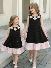 1 pezzo Vestito senza maniche per ragazze, collo tondo, design floreale 3D con perline, orlo con volant a contrasto, stile principessa semplice ma elegante, adatto per l'estate, le vacanze, l'uso casual - nero - Visualizzare 3
