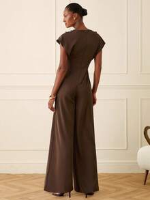 Lilora 女士优雅V领褶皱阔腿连体裤 - 摩卡棕 - 查看 2