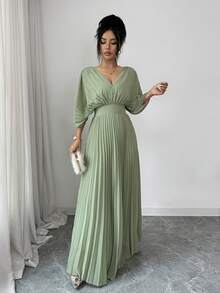 SHEIN Elenzya 女士优雅落肩短袖绿色褶皱V领长款连衣裙，休闲度假沙滩装，适合日常、约会、外出、派对、街头时尚等场合。 - 綠色 - 查看 4