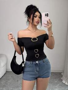 Selianne Women's Elegant Knit Black Off-Shoulder Metal Decor Button Short Sleeve Cropped Fitted T-Shirt,Summer Seksi Chic Night Out Streetwear Casual Party - Black - View 5