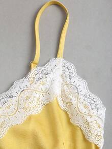 Sweetra Women's Elegant Contrast Lace Cinching Waist Dress, Suitable For Dates In Summer. Spring/Summer Vacation Outfit. - Yellow - View 3