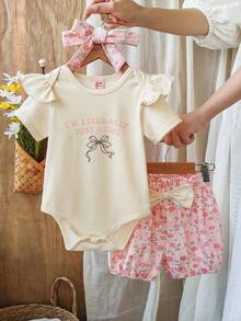 SHEIN Playful Pals 3件組嬰兒可愛休閒外出圓領羅紋刺繡荷葉袖連身衣＋短褲＋蝴蝶結髮帶套裝，春秋款 - 粉色 - 查看 3