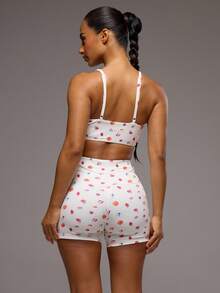 Musera Sport 水果印花扭结前片运动文胸和高腰交叉腰带运动短裤套装，适合运动健身、健身房、普拉提等日常休闲场合，可爱又少女风。 - 米色 - 查看 4