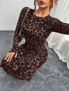 Rafferiza Tall Vestido de manga larga con estampado de leopardo y bajo de cola de pez, elegante para otoño - Marrón Mocha - Ver 5