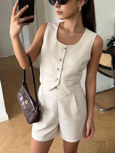 SHEIN Conjunto de 2 piezas de top sin mangas de unicolor elegante y shorts de cintura elástica para adolescentes, diseño de bolsillo falso con botones, tela suave tejida, ideal para uso casual, viajes y salidas