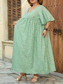 SHEIN CURVE+ Curve 尺码 US22 音乐节、海滨度假、波西米亚风女士度假宽松碎花V领短袖娃娃衫教师连衣裙，阿拉伯连衣裙，阿拉伯服装 波西米亚风度假夏季/乡村/海滩度假套装/海滩套装/沙滩装 - 橄欖綠 - 查看 5