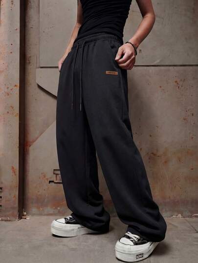 Manfinity Hypemode Men's Casual Everyday Loose Fit Drawstring Waist Pants With Slant Pockets Men Baggy Wide Pants Mens Loose Pants Men Wide Leg Pants The Chic Edit Happy New Year 2026 Pants For Men,Baggy Pants