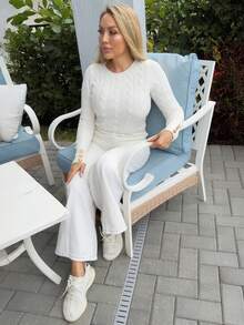 Cioccolato Women's Elegant Casual College Style White Crew Neck Cable Knit Fitted Sweater,Ladies Spring/Fall Casual Button,Cable-Knit Long Sleeve Slim Fit White Viscose Regular Sleeve Pullovers Women Sweaters,Long Sleeve Tops, Fall And Winter,Business, Casual,Oldmoney, White, Longsleeve, Crewneckl,Graduation,Teacher Outfits For Women,Back To School,Knitted Sweater - White - View 3