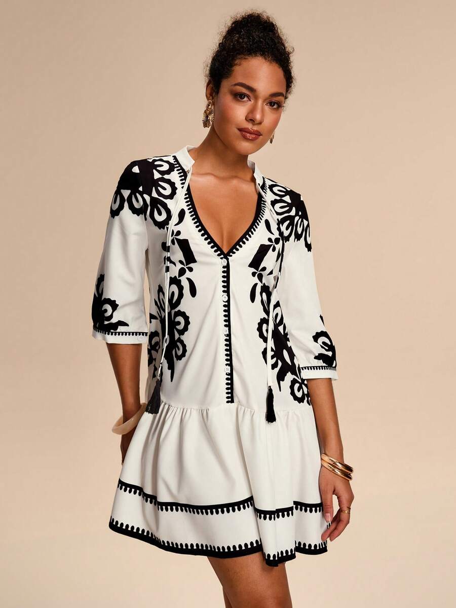 Breezaya 女士夏季法式休闲度假简约V领系带流苏装饰七分袖短款休闲印花连衣裙 女士度假装 黑白连衣裙 女士度假连衣裙 女士休闲连衣裙 - 黑與白 - 查看 1