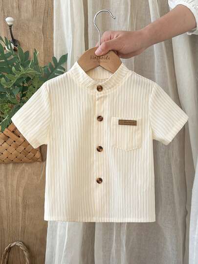 SHEIN Vintaside Kids 1件男婴夏季新款立领条纹短袖衬衫，带口袋装饰，简约百搭时尚可爱度假风男童上衣