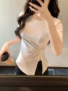 DAZY 女士夏季新款休闲简约扭结设计短袖T恤 - 白色 - 查看 1