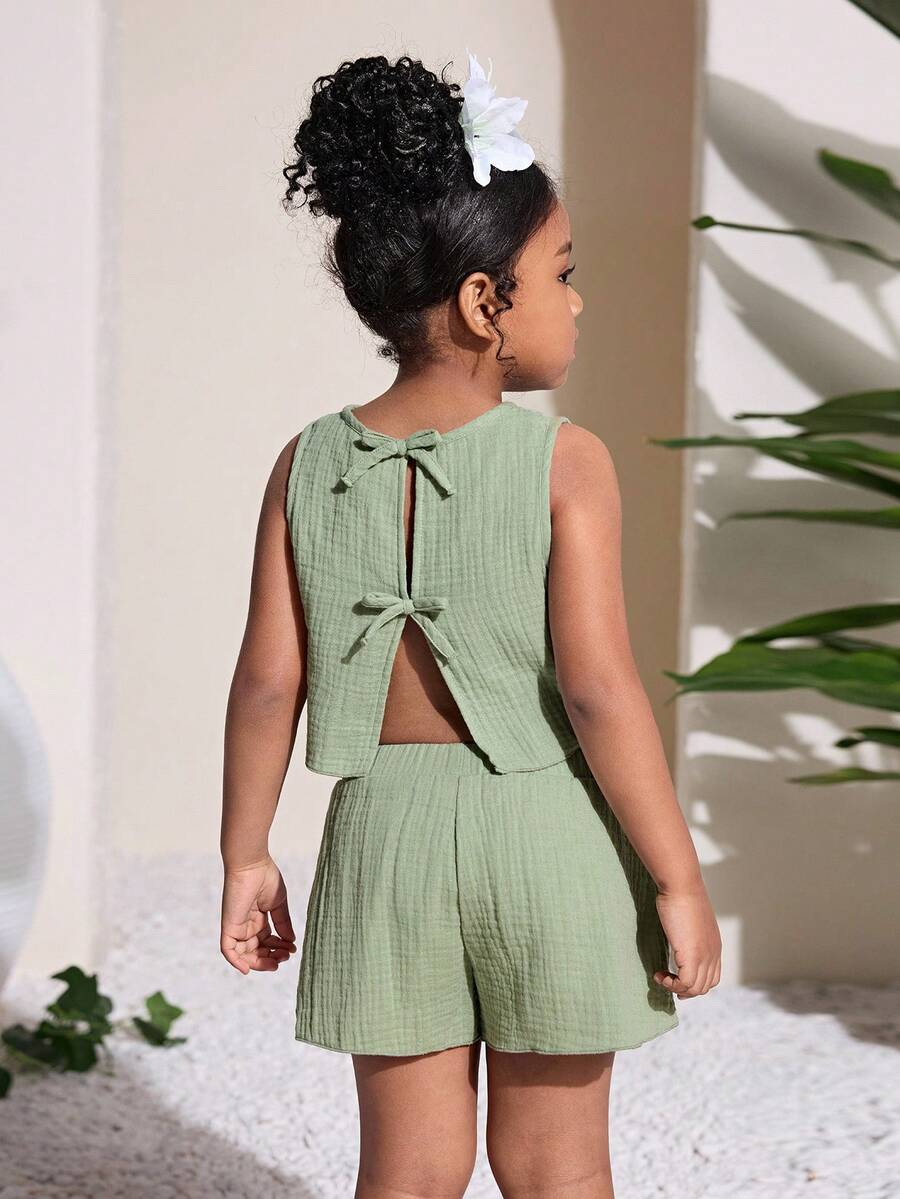 Young Girl Summer Casual Solid Color Textured Green Fabric Camisole And Shorts Set - Green - View 1