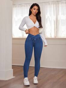 SHEIN PETITE 女士秋冬返校季万圣节圣诞节Y2K可爱运动街头风生日俱乐部机场休闲水洗重叠腰部修身蓝色牛仔裤高腰弹力紧身牛仔裤 - 完美贴合日常穿着的休闲蓝色牛仔紧身牛仔裤，采用柔软面料和显瘦的高腰设计 - 中等水洗藍 - 查看 7