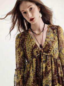 Aveloria Modichic Đầm voan dáng rộng phong cách Bohemian với viền bèo nhún, cổ chữ V sâu, tay dài. - Nhiều màu - Xem 6