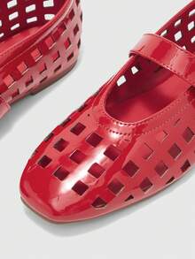 CUCCOO BIZCHIC 女士鞋 法式新款时尚红色镂空方头平底鞋，百搭优雅，舒适透气，轻便简约休闲，高端凉鞋 - 復古紅色 - 查看 7