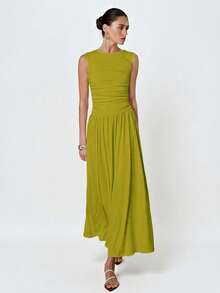 Aveloria Modichic White Minimalist Sophisticated Pleated Crew Neck Sleeveless Dress - Green - View 2