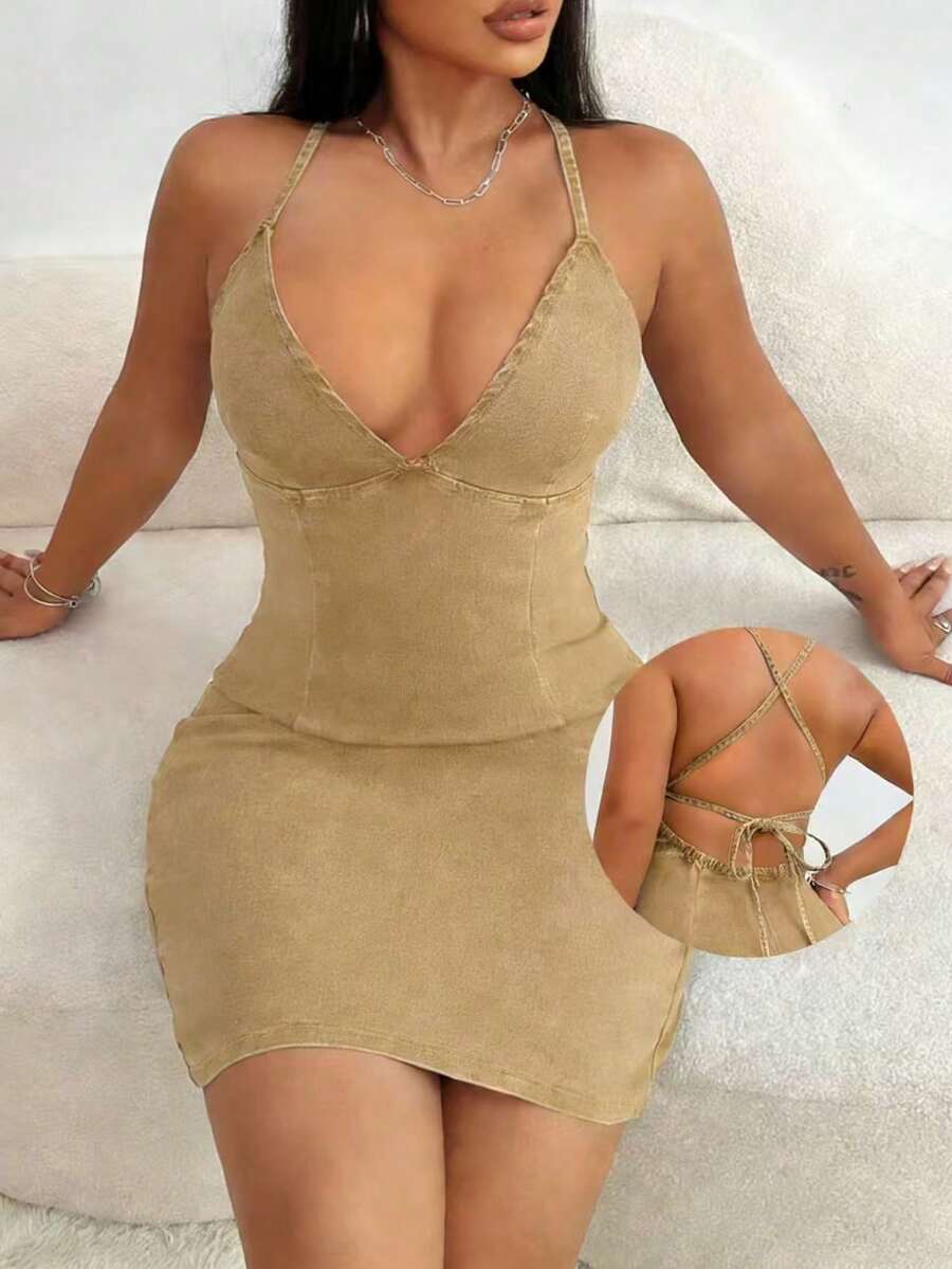 SHEIN SXY 女士深V领露背交叉设计性感紧身牛仔连衣裙 - 卡其色 - 查看 1