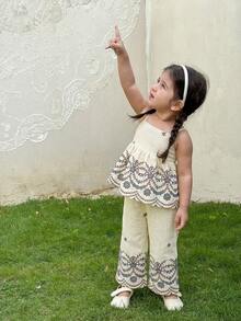 SHEIN 2pcs Baby Girl Ditsy Floral Camisole Top And Long Pants Set - Multicolor - View 1