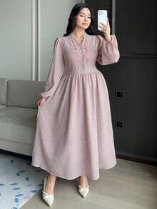 Plus Vestido largo elegante con pliegue bordado, cintura ceñida y mangas farol para mujer de talla grande, color rosa, vestido de verano bohemio para vacaciones - Rosa Pálido - Ver 2