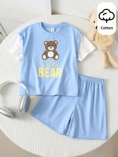 SHEIN 2件套男童休闲学院风舒适时尚百搭可爱小熊印花圆领短袖上衣和松紧腰短裤套装，适合日常穿着、上学、外出、运动、春夏穿着。