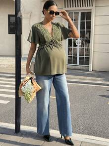 MaterniWear 孕妇V领打结设计休闲百搭日常短袖衬衫 - 軍綠色 - 查看 6