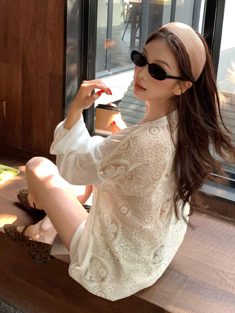 Women's Loose Lace Patchwork Hollow Out Short Sleeve T-Shirt, New Arrival High-End Relaxed Fit Versatile Casual Top