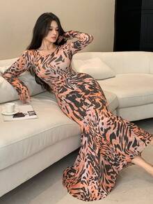 DAZY Charming Animal Print Full-Print Fitted Long Women Nightgown - Apricot - View 7