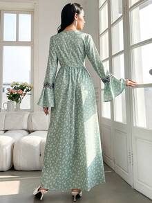 Al Najma Elegant Modest Green Ditsy Floral Square Neck Flare Sleeve Dress, Suitable For Spring/Summer - Green - View 3
