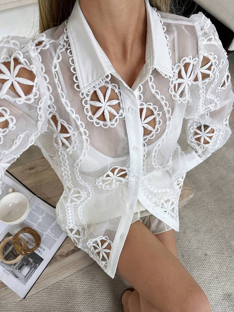 Women's Solid Color Hollow Floral Lace Trim Loose Turndown Collar Long Sleeve Elegant Vacation Summer Blouse
