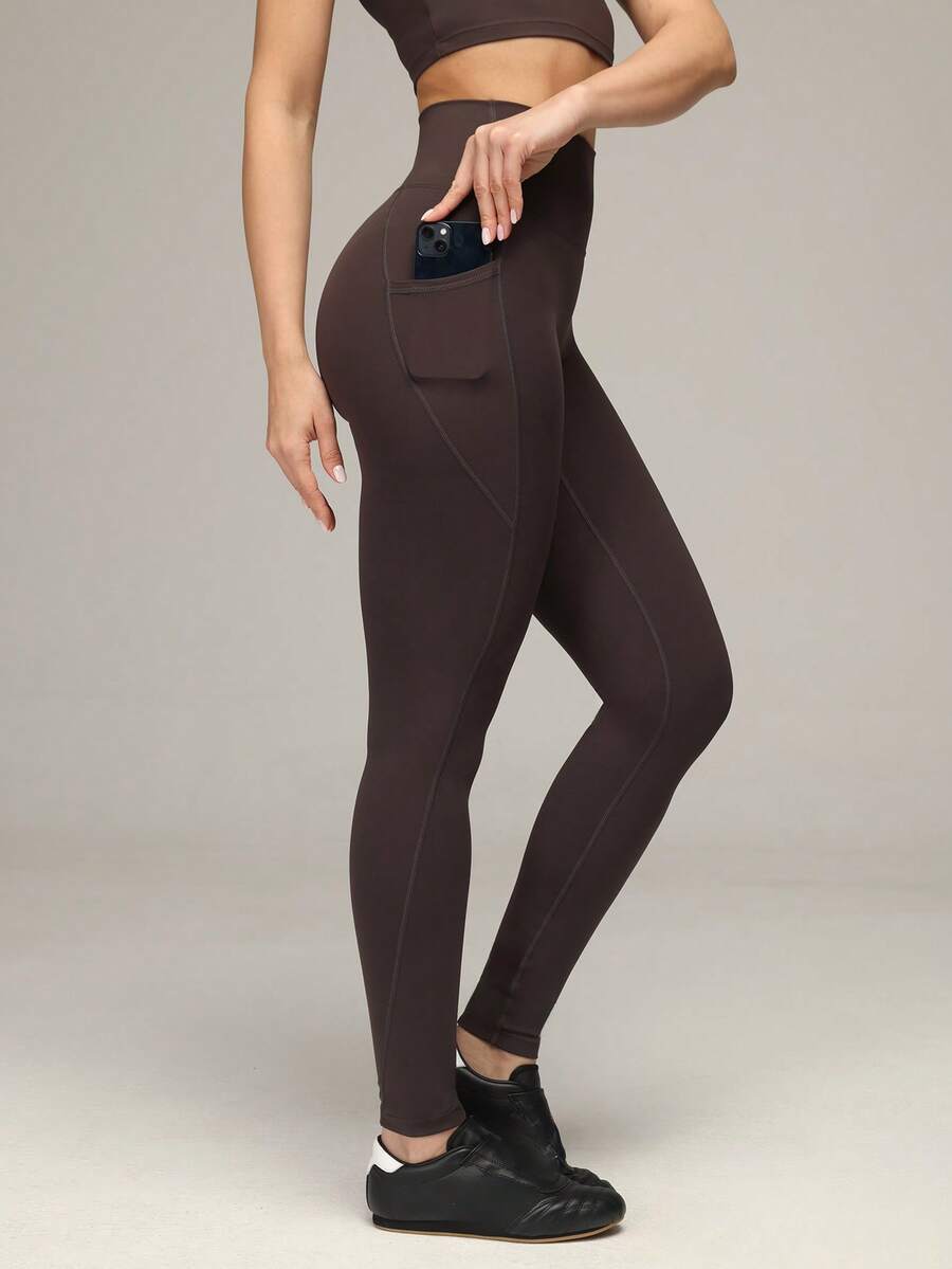女士极简主义弹力腰带手机口袋高腰瑜伽运动裤 - 咖啡棕 - 查看 1