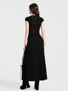 Breakform 女士哥特暗黑风植绒网眼圆领连帽修身性感T恤，适合日常出行和节日穿着 - 黑色 - 查看 2